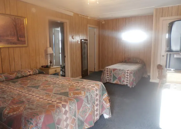 The Sage Motel 2*